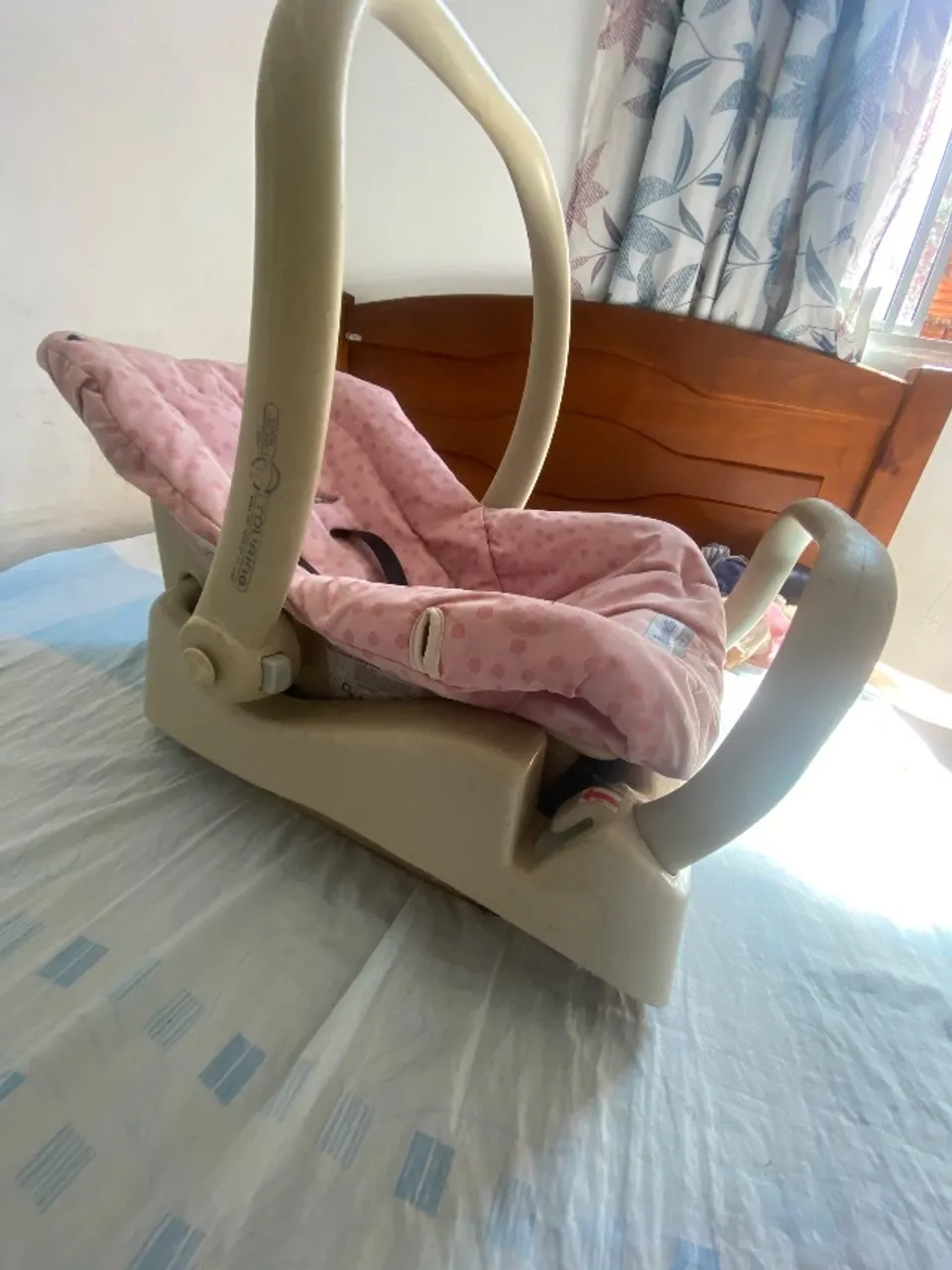 Bebê conforto Burigotto com base/0-13kg