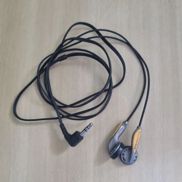 fone de ouvido acoustics akg - Foto 2