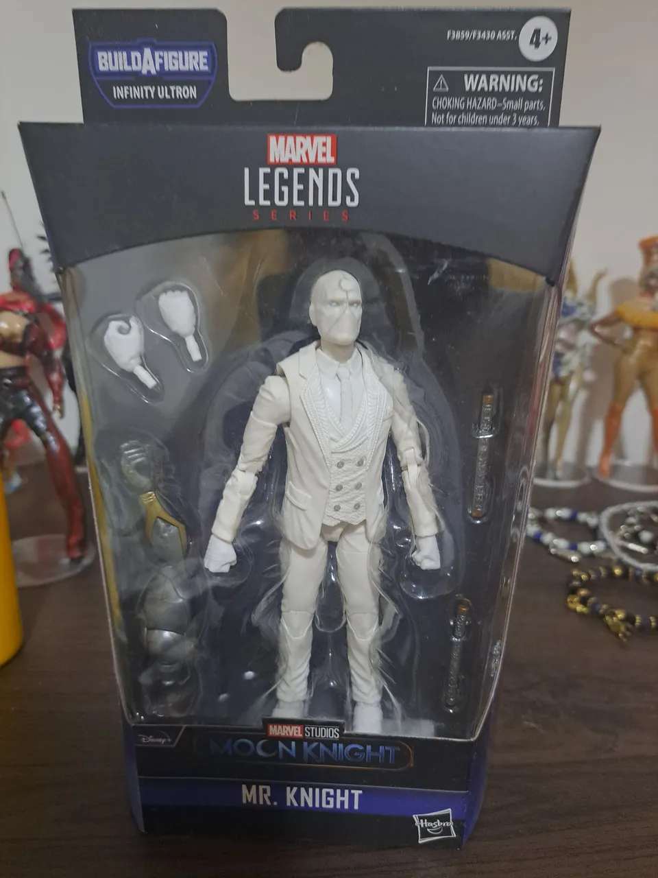 Boneco Marvel Legends Mr. Knight - Moon Knight