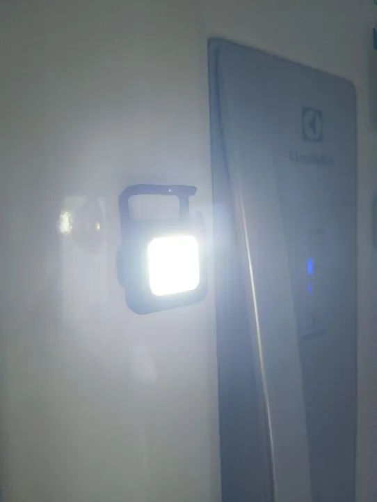 Lanterna chaveiro Recarregável  - 4 modos de iluminação  - Foto 4