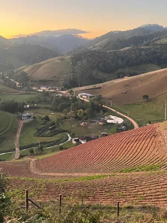 Sítio com vista espetacular para as montanhas - Foto 7