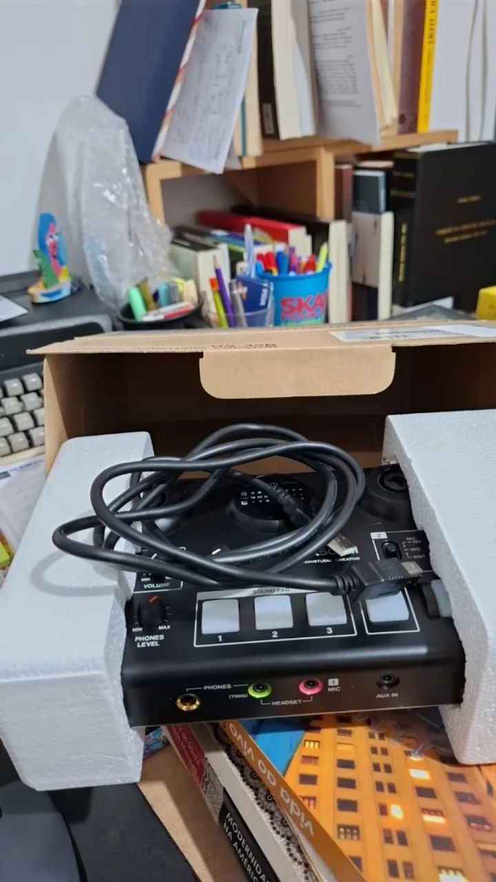 Interface de Áudio MiniStudio Creator TASCAM US-42B - Foto 3