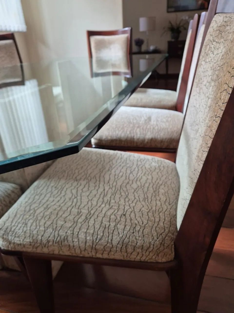 Linda mesa de jantar de vidro com pés em mármore! - Foto 2