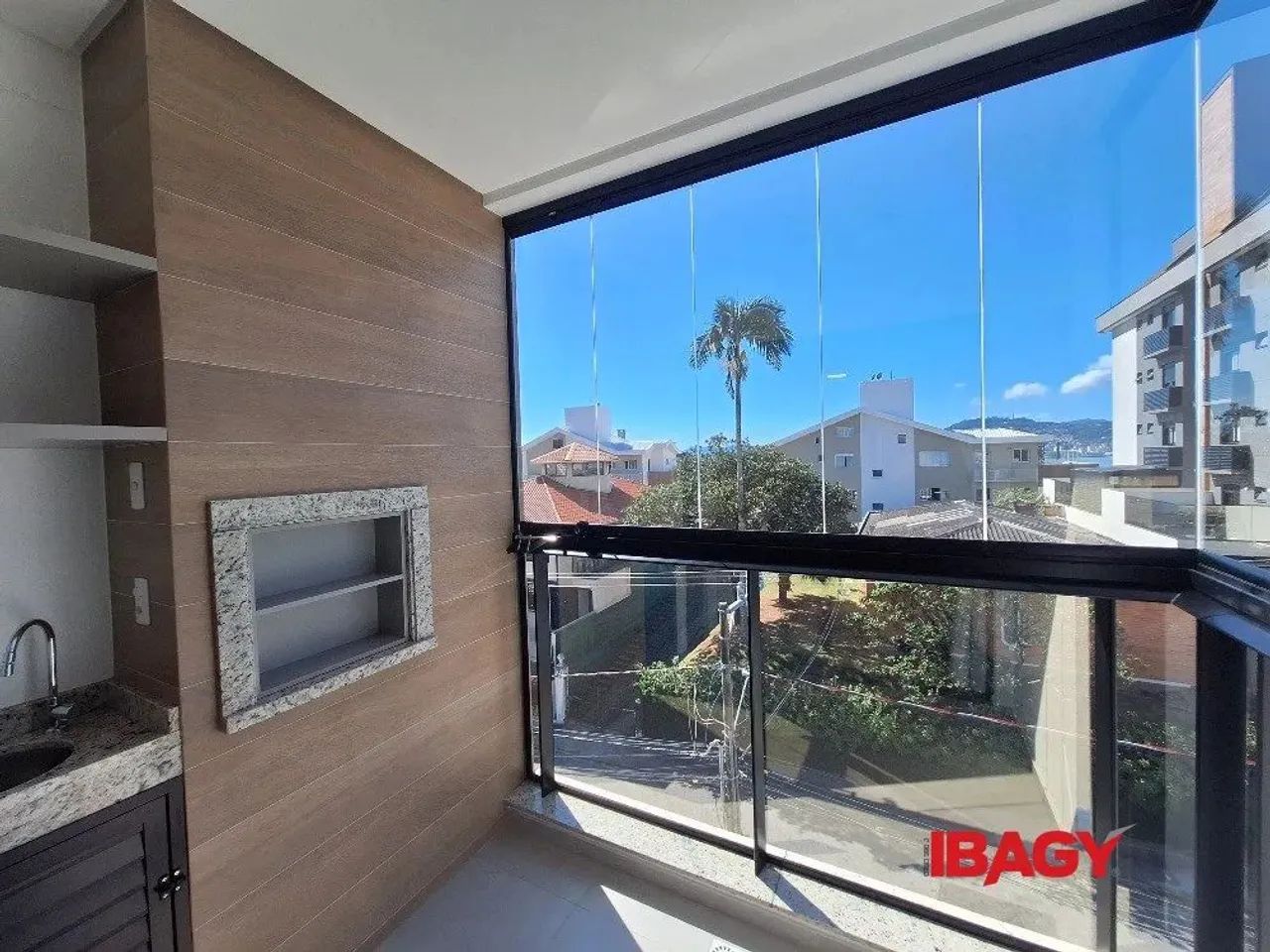 Excelente Apartamento 2 dormitório(s) em Coqueiros - Florianópolis - Foto 4