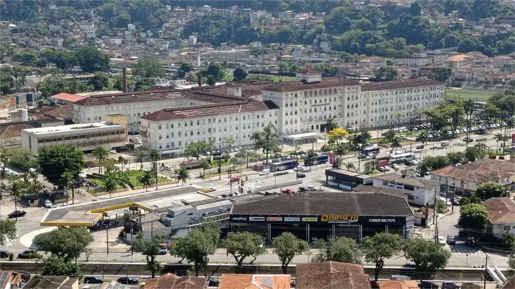 Salas com 2 quartos à venda ou para locação em Vila Belmiro - SP