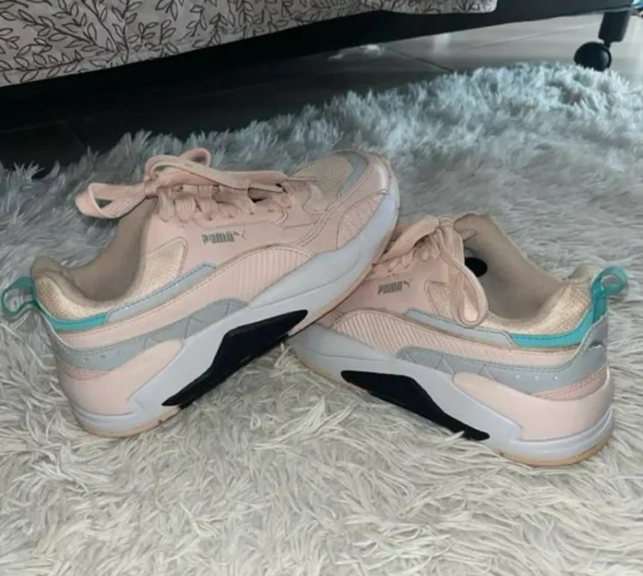 Tênis Puma Rosa Feminino