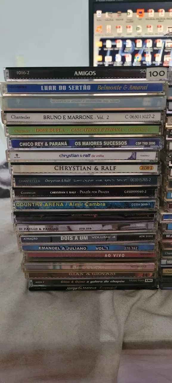 CDs Sertanejos - Amigos, Bruno & Marrone, Chrystian & Ralf e mais! 58 itens 