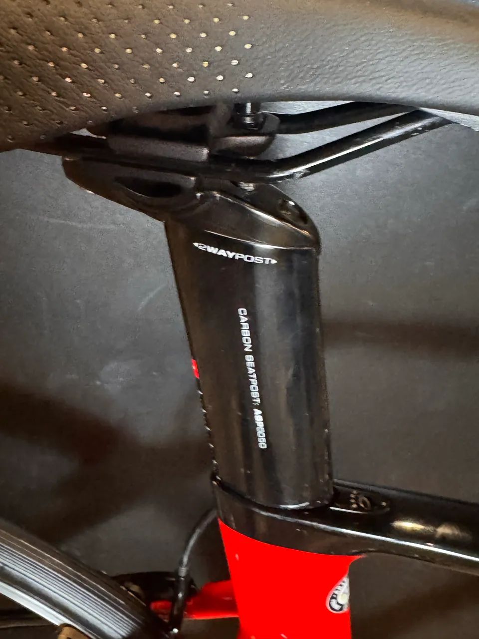 BICICLETA ARGON NITROGEN 18 CARBON TAMANHO S SEMI NOVA  - Foto 5