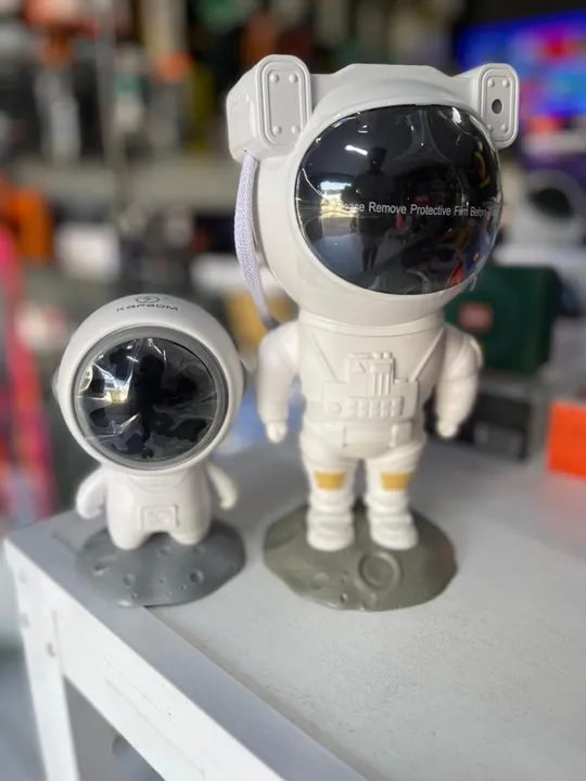 Projetor Astronauta de Estrelas universo Decoração ou presente