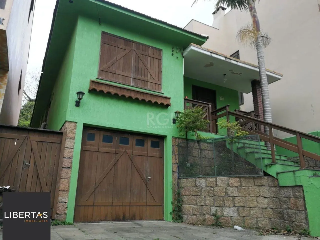 Casa para Venda - 170m², 3 dormitórios, 3 vagas - Nonoai, Porto Alegre