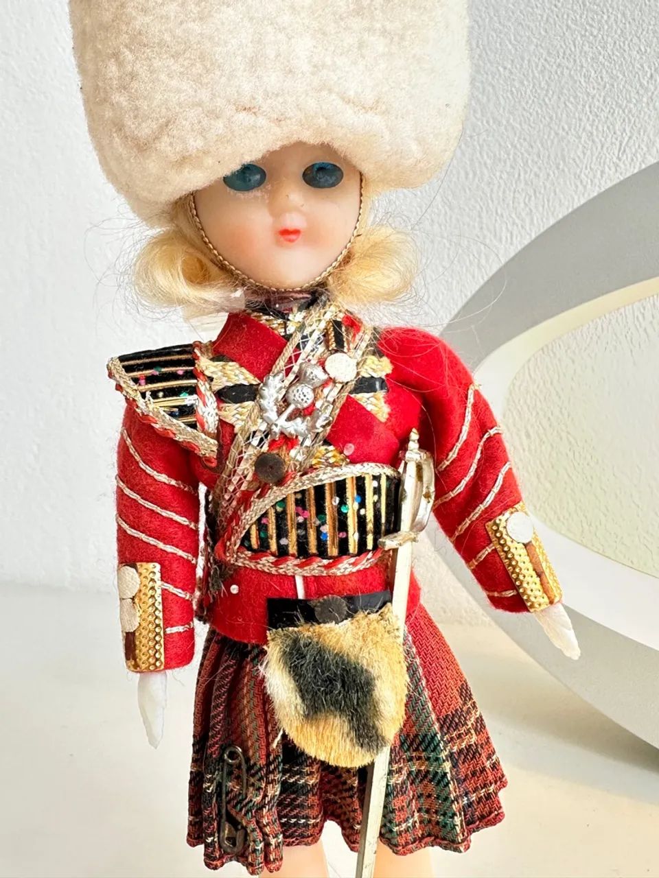 Boneca guarda Inglesa  Colecionável - Traje Típico - Foto 2