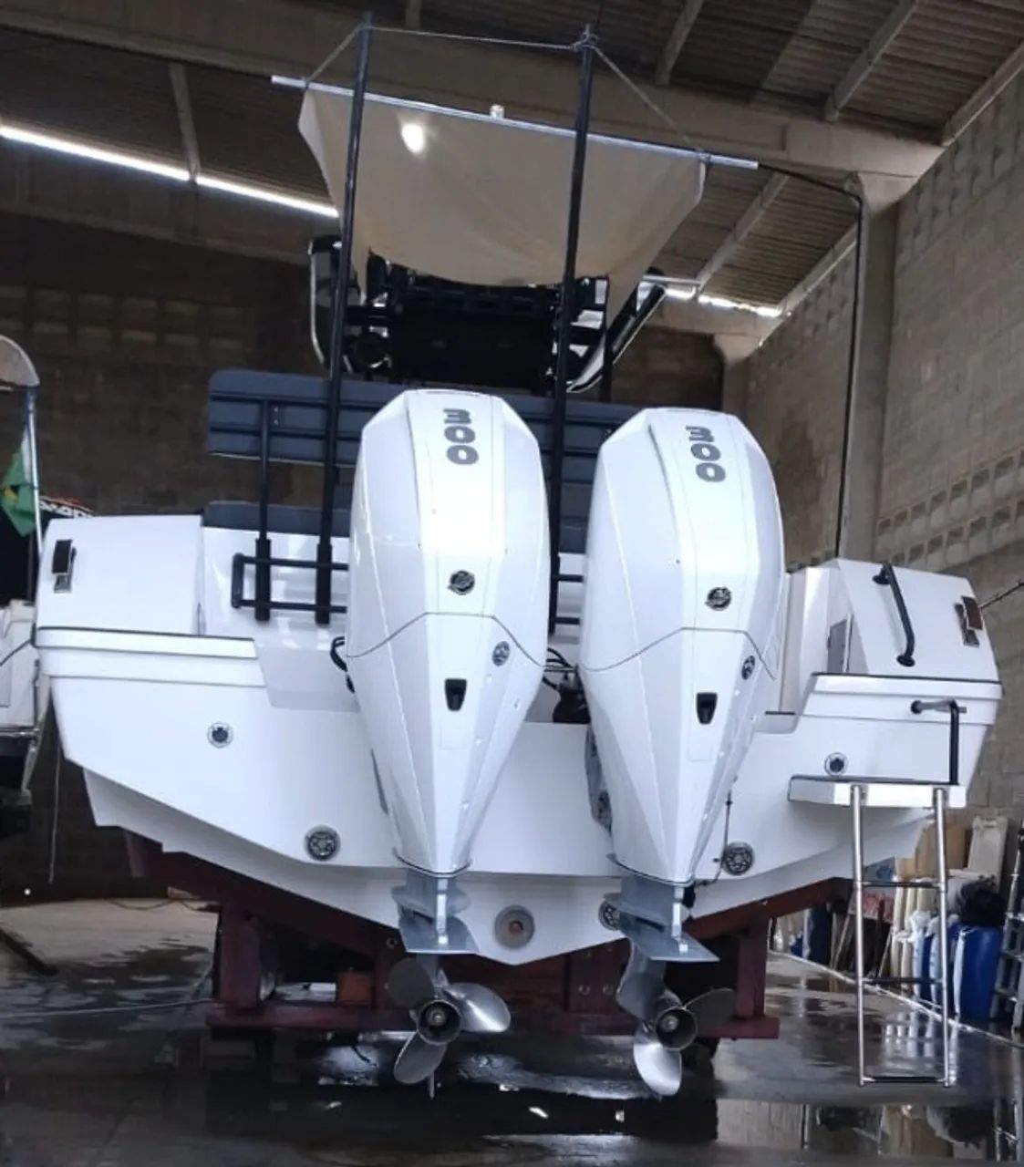 VENDO LANCHA SEDNA CC 320 COM APENAS 123 HORAS DE NAVEGAÇÃO - Foto 3