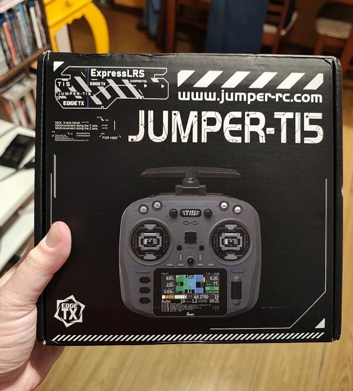 Rádio Jumper T15 ELRS 2.4G Hall Sensor CNC melhor que Radiomaster - Foto 3