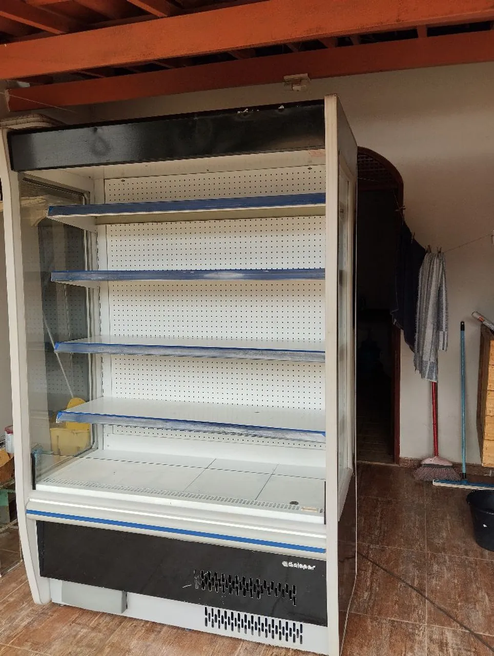 Expositor refrigerado aberto Gelopar