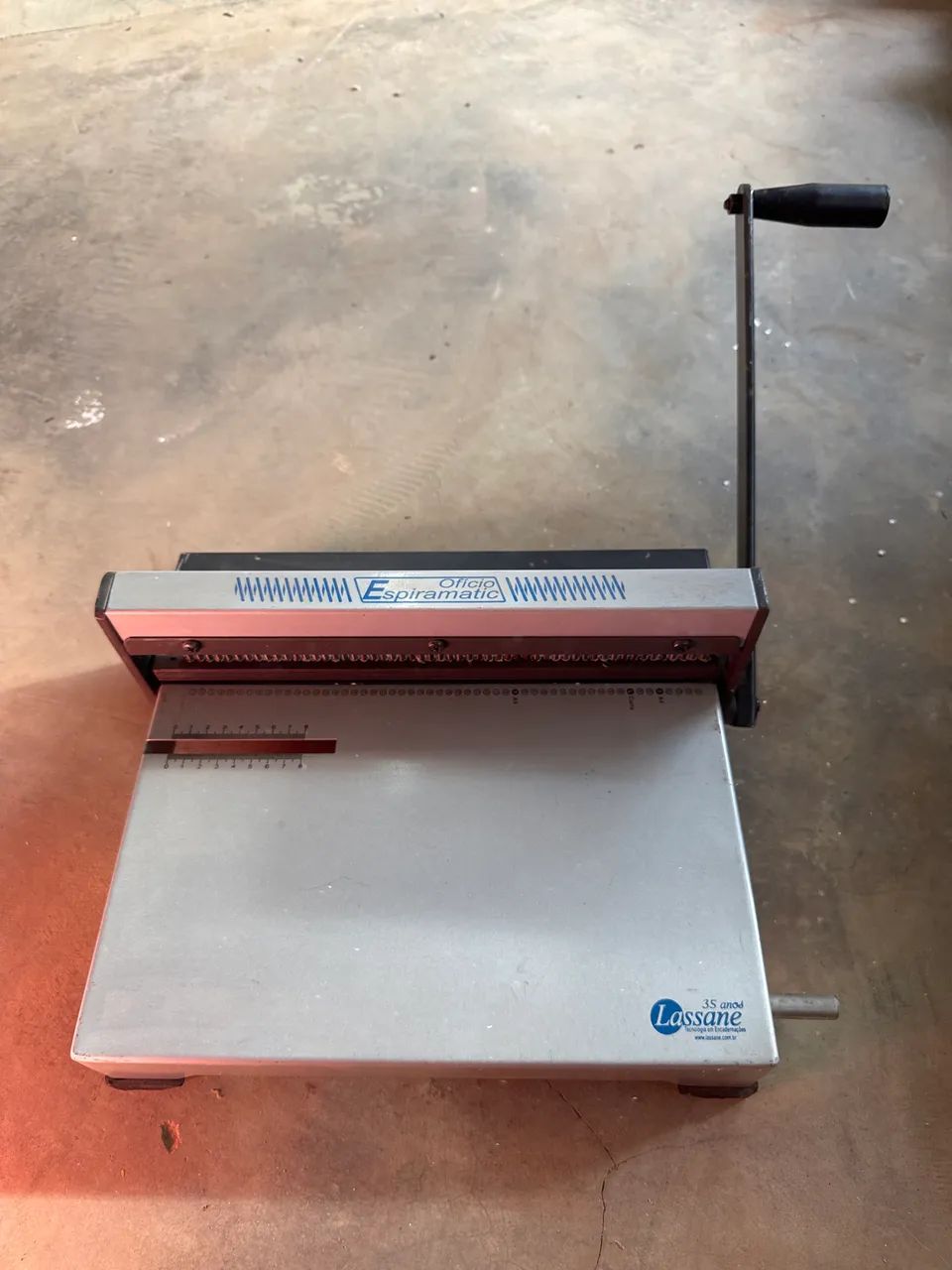 Guilhotina / Cortadora de Papel Lassane - Uso Gráfico