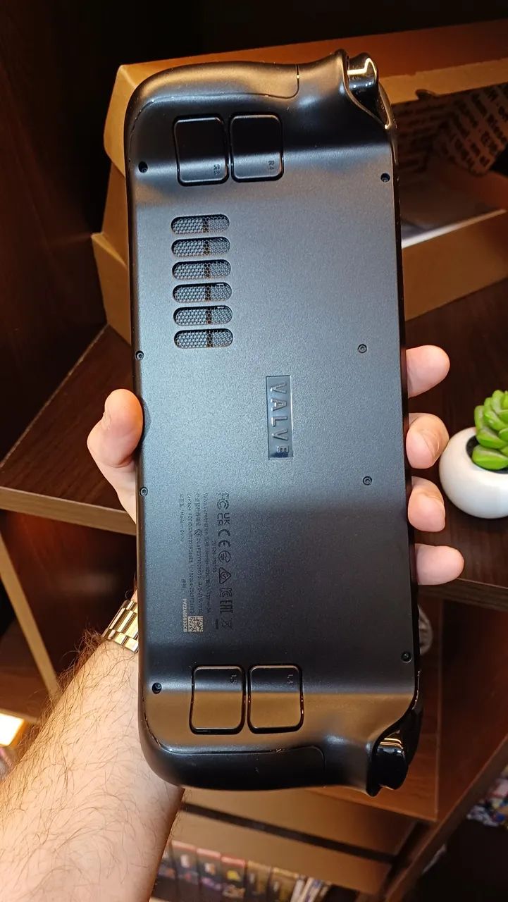 STEAM DECK OLED 1TB - Consoles de Vídeo Game - Boqueirão