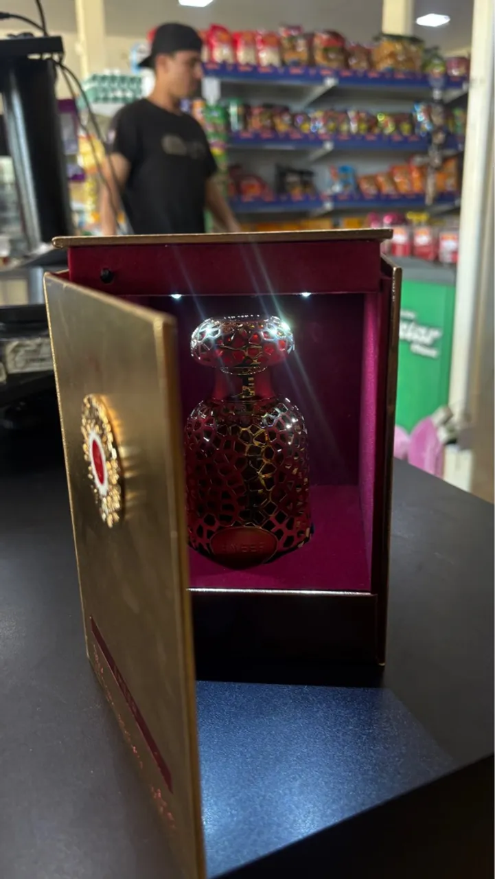 Perfume Lataffa Emeer - Fragrância Exclusiva