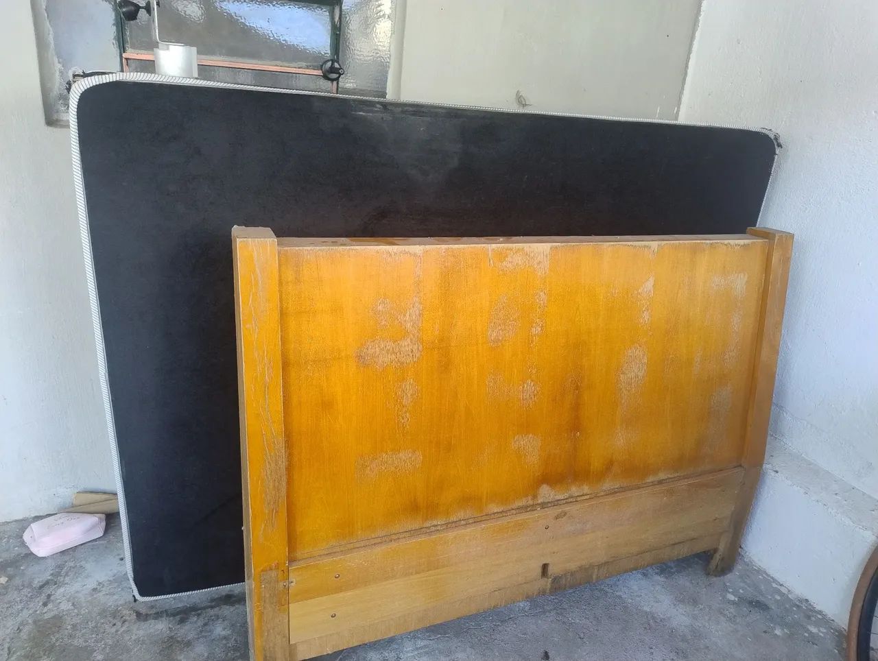 Base e cabideiro de cama 64374973508355123