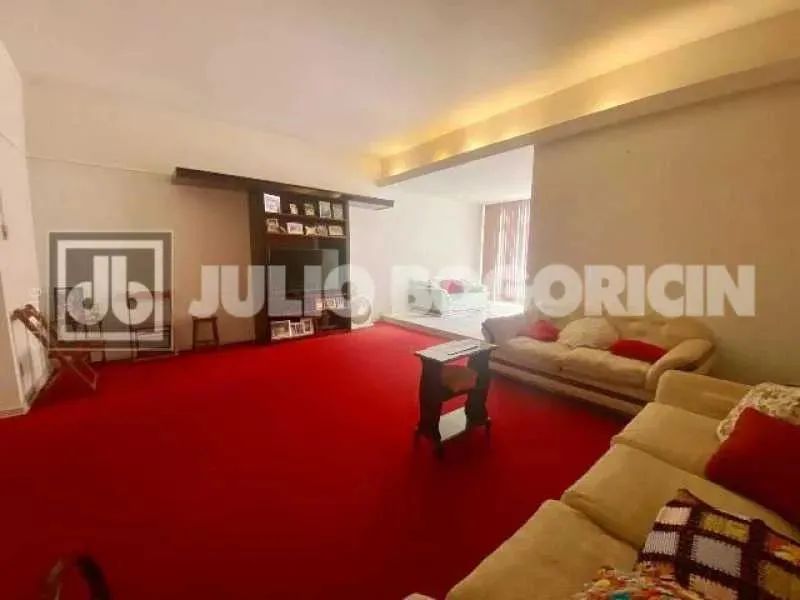 Apartamento : / Residencial / Copacabana