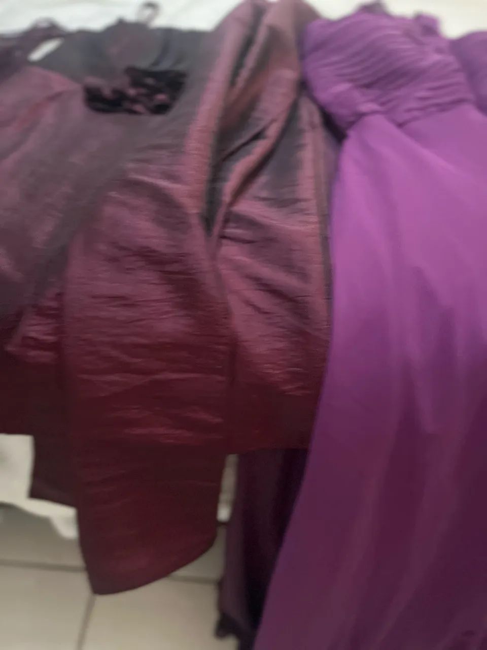 Vestidos de festa lilás, marsala. - Foto 2