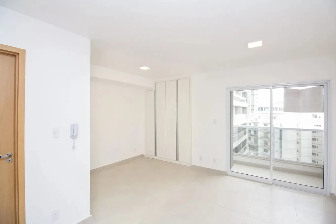 Studio com varanda e lazer completo no condomínio para locação