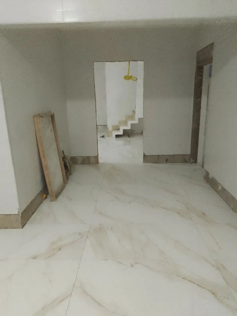 Pisos Porcelanato Calacata 62x120 cm -Novos