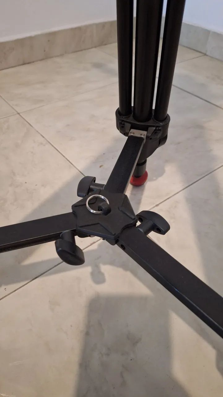 Tripé Sachtler Ace M para filmagens profissionais - Foto 5