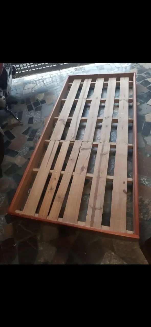 Base para Cama de Madeira