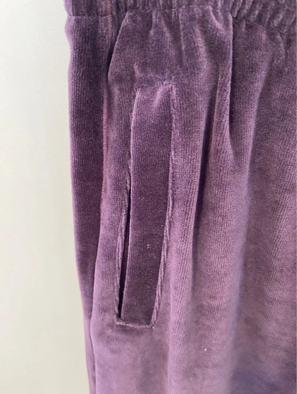 Calça de Veludo na cor vinho da marca Live - Foto 3