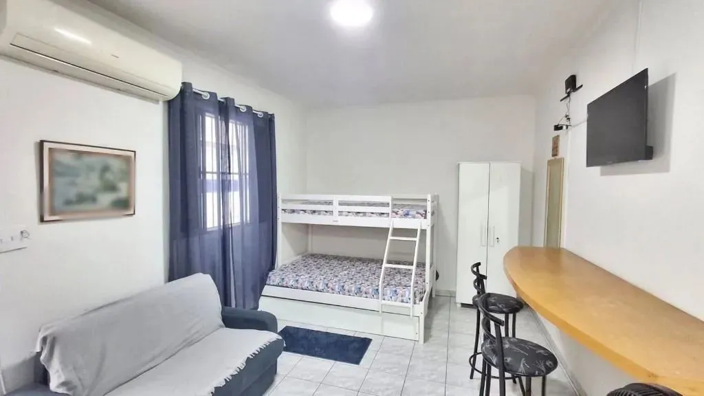 Imóvel para venda possui 27 metros quadrados em Canto do Forte - Praia Grande - SP