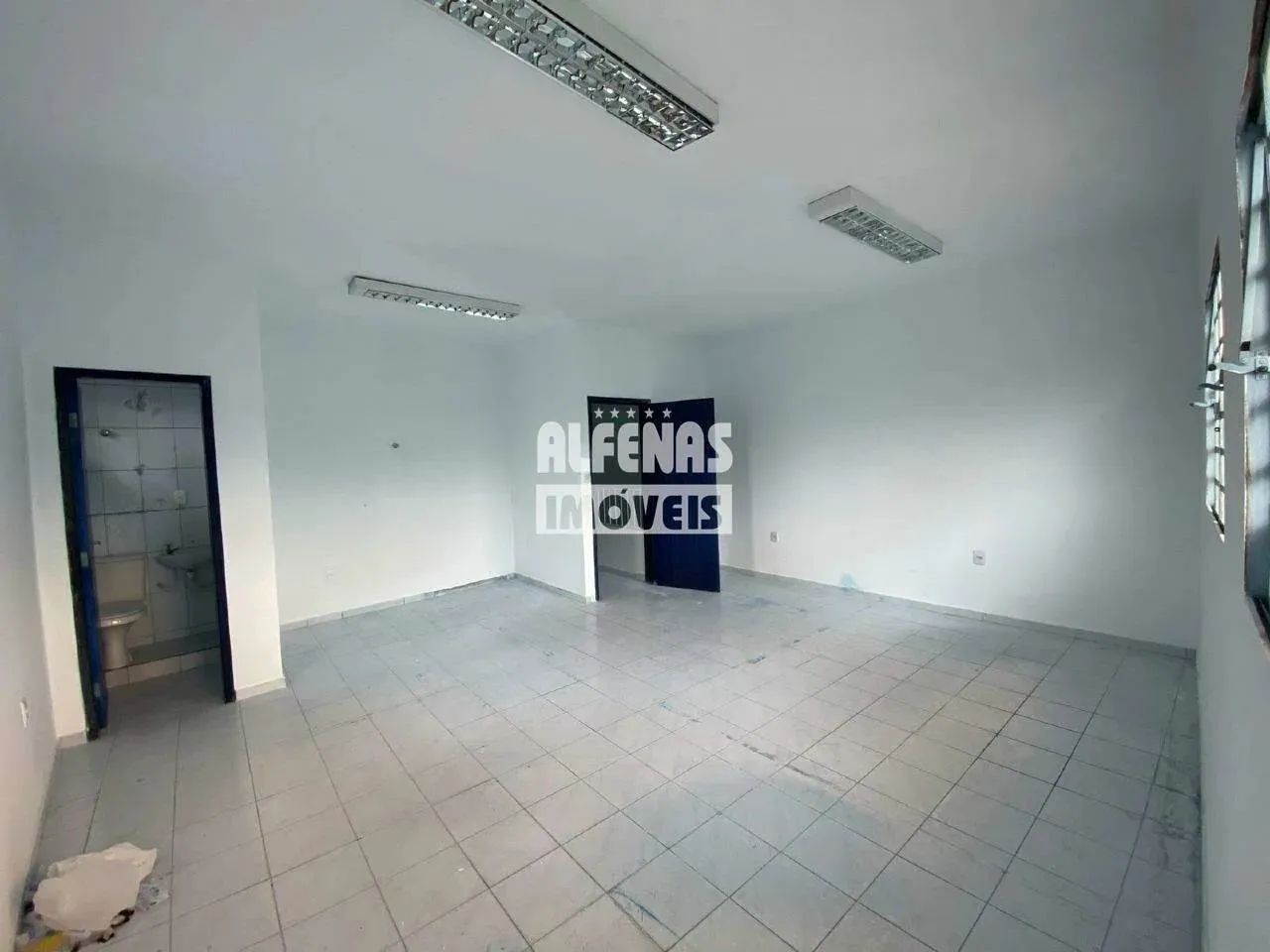 Sala para aluguel no Bairro PARQUE MARACANA - Foto 11