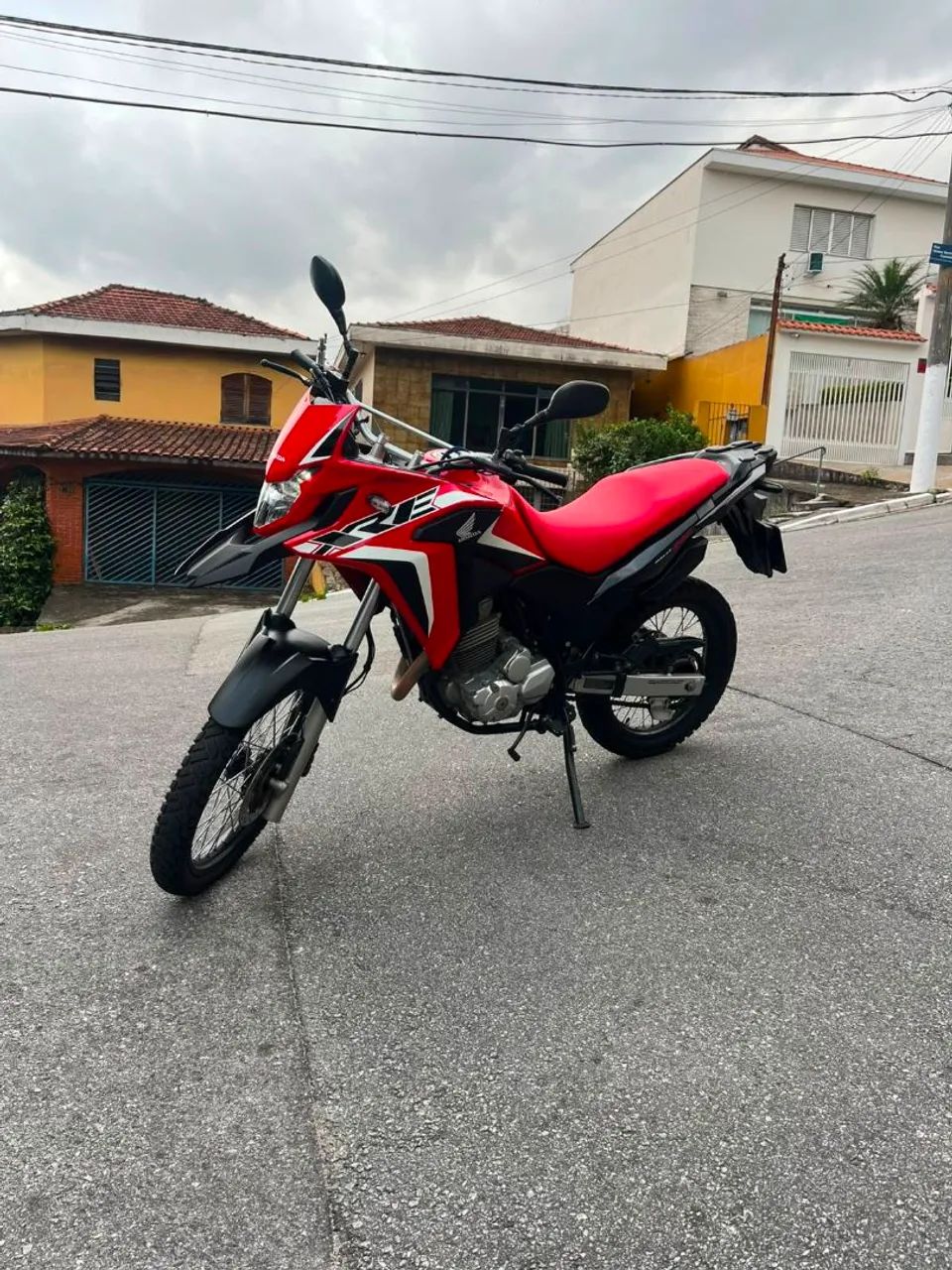 Muito nova vem nela 