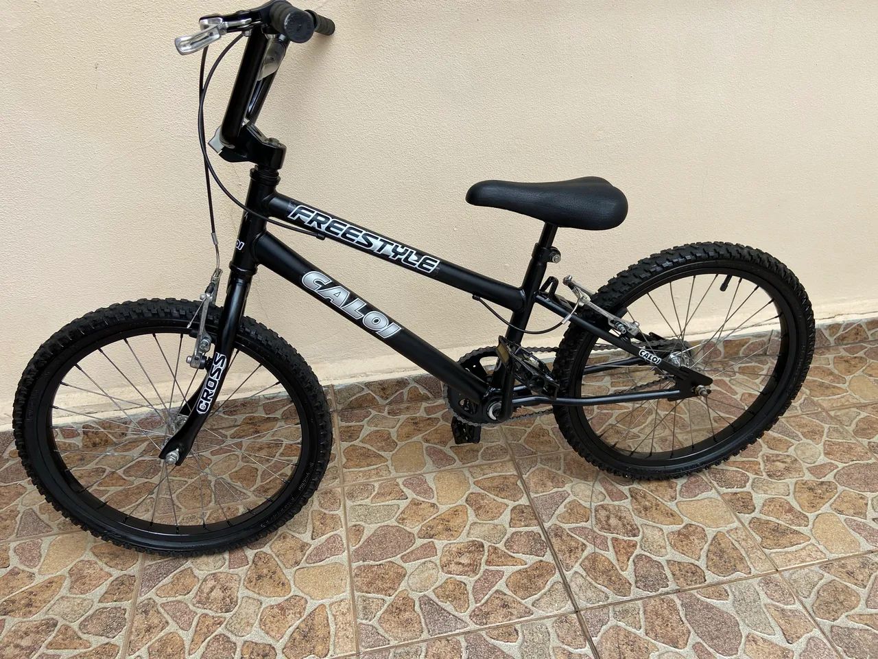 Bicicleta Caloi aro 20  impecável R$ 400.00 - Foto 3