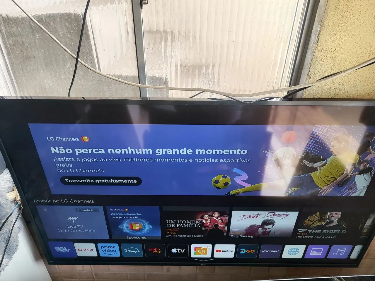 Vendo está smartv LG 55 polegadas  - Foto 2