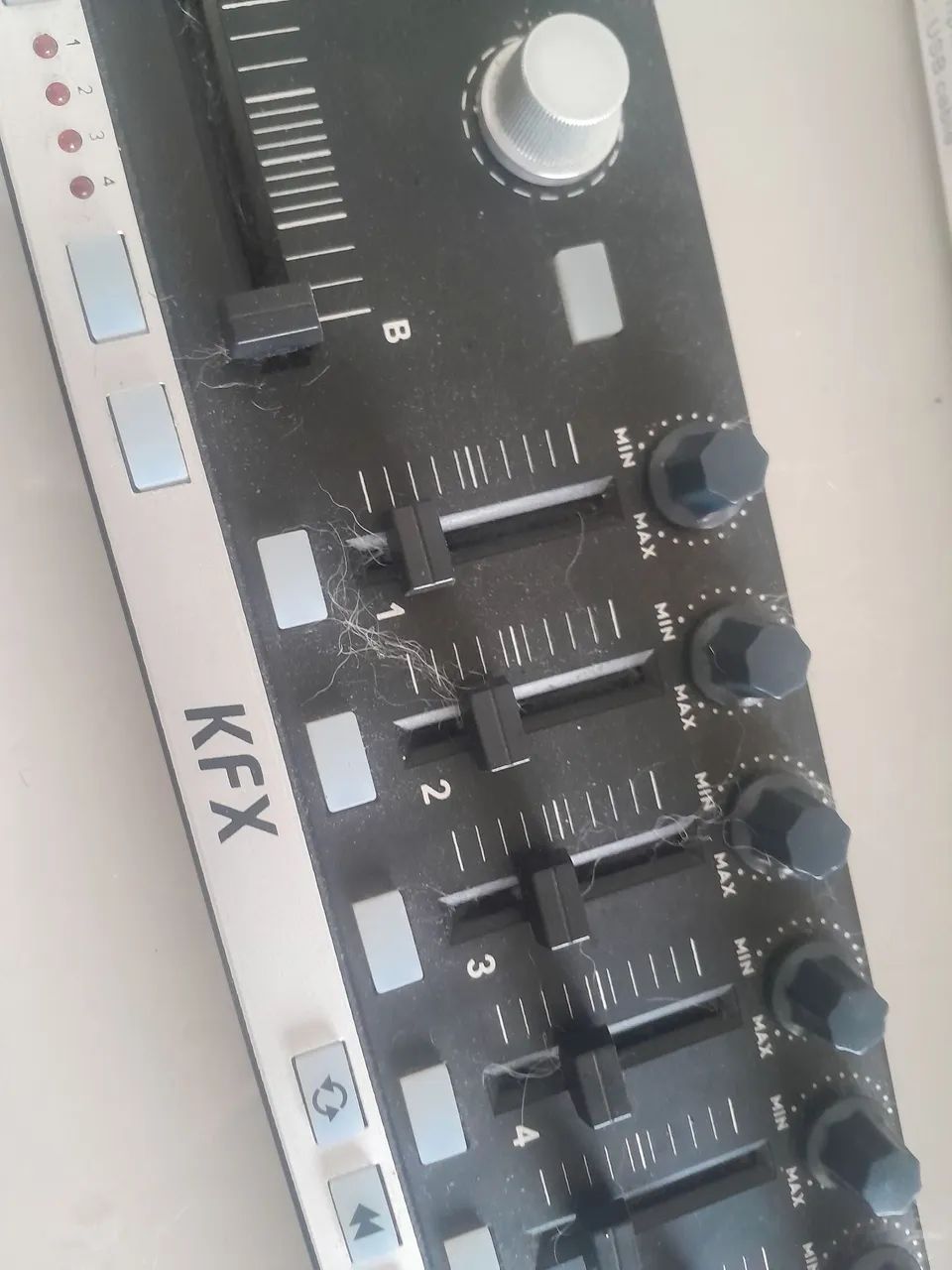 Dj Controlador MIDI USB KFX CR9 (EasyControl.9) - Na Caixa  - Foto 3