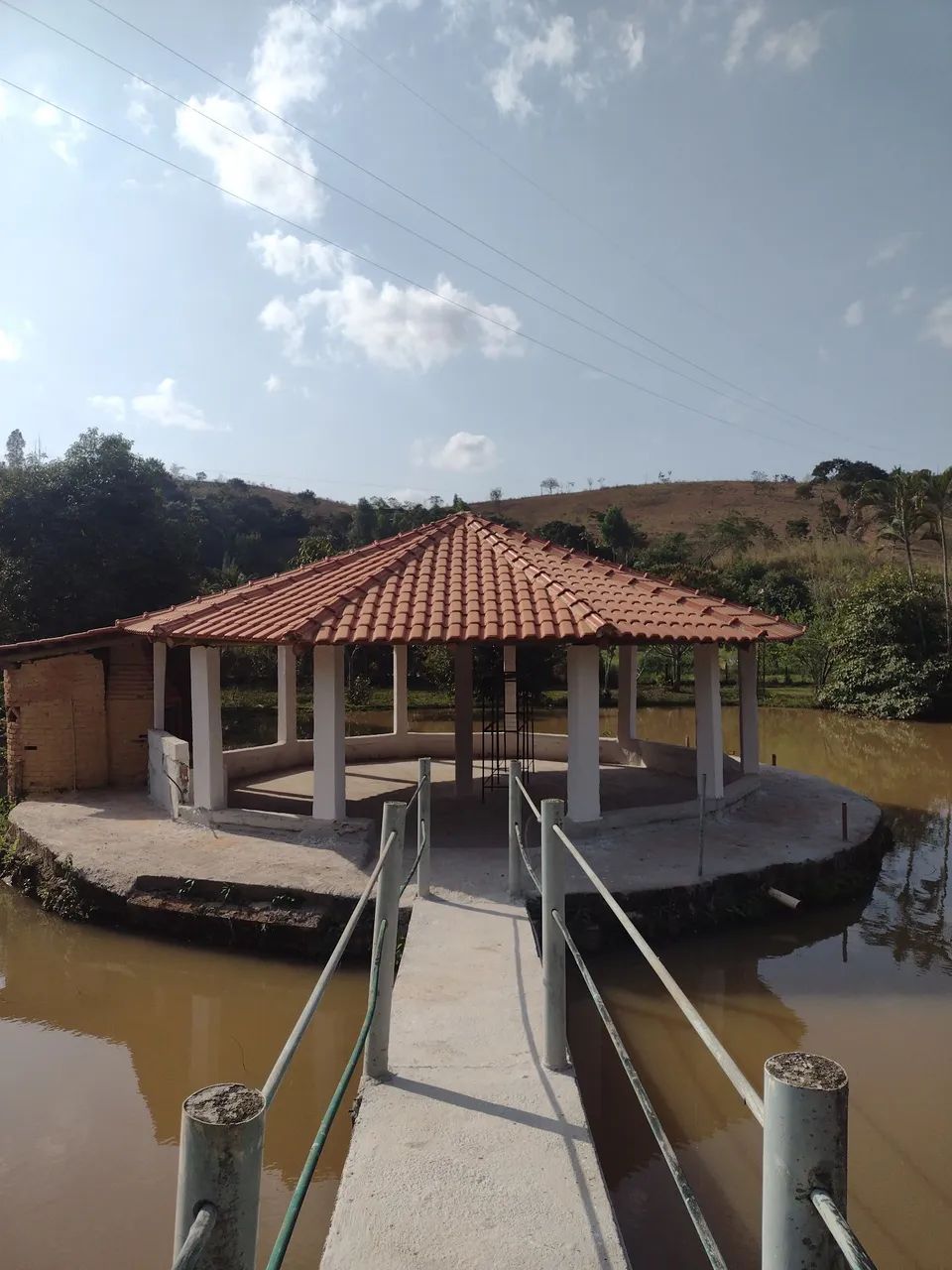 Vendo sítio na localidade da Fazendinha em Visconde do Rio Branco 