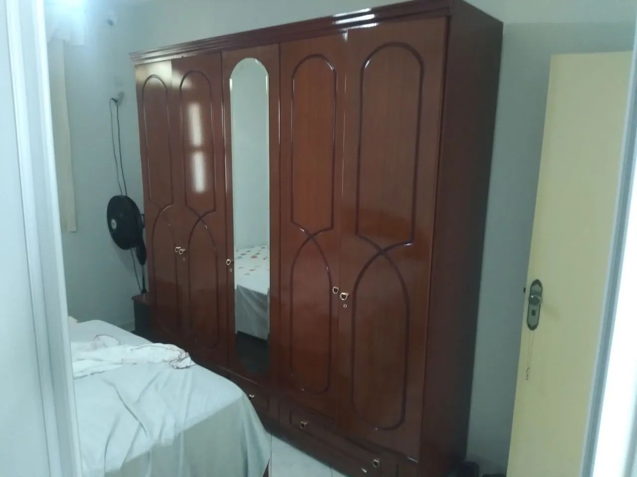 Guarda roupa 5 portas