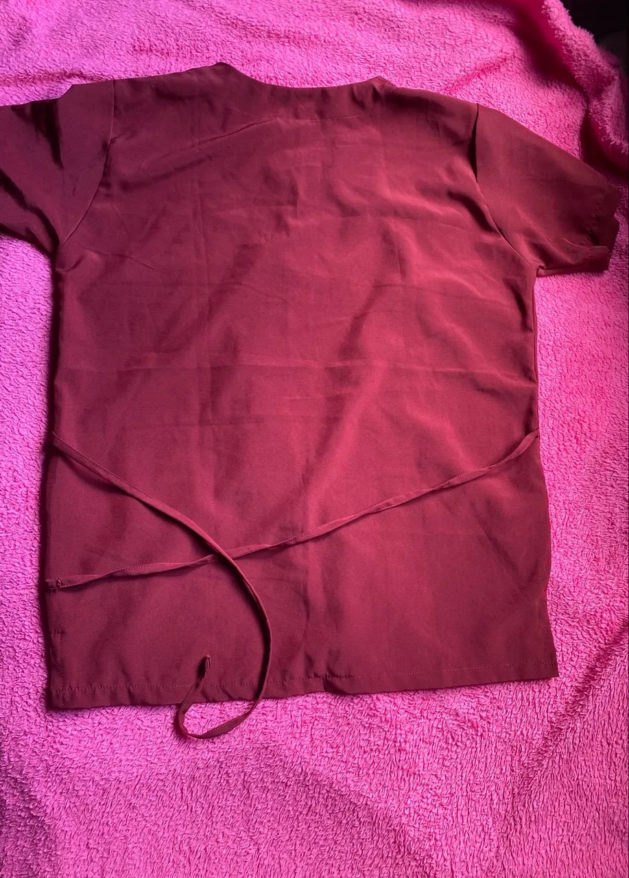 Scrub/roupa de hospital bordô - Foto 4