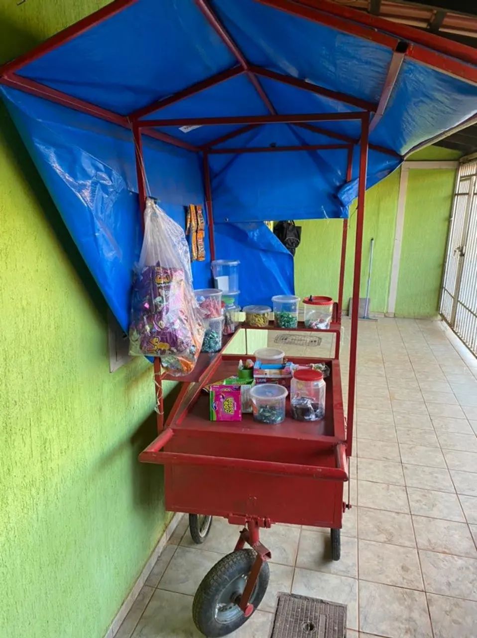 Vendo carrinho de ferro puro para venda de produtos  - Foto 5