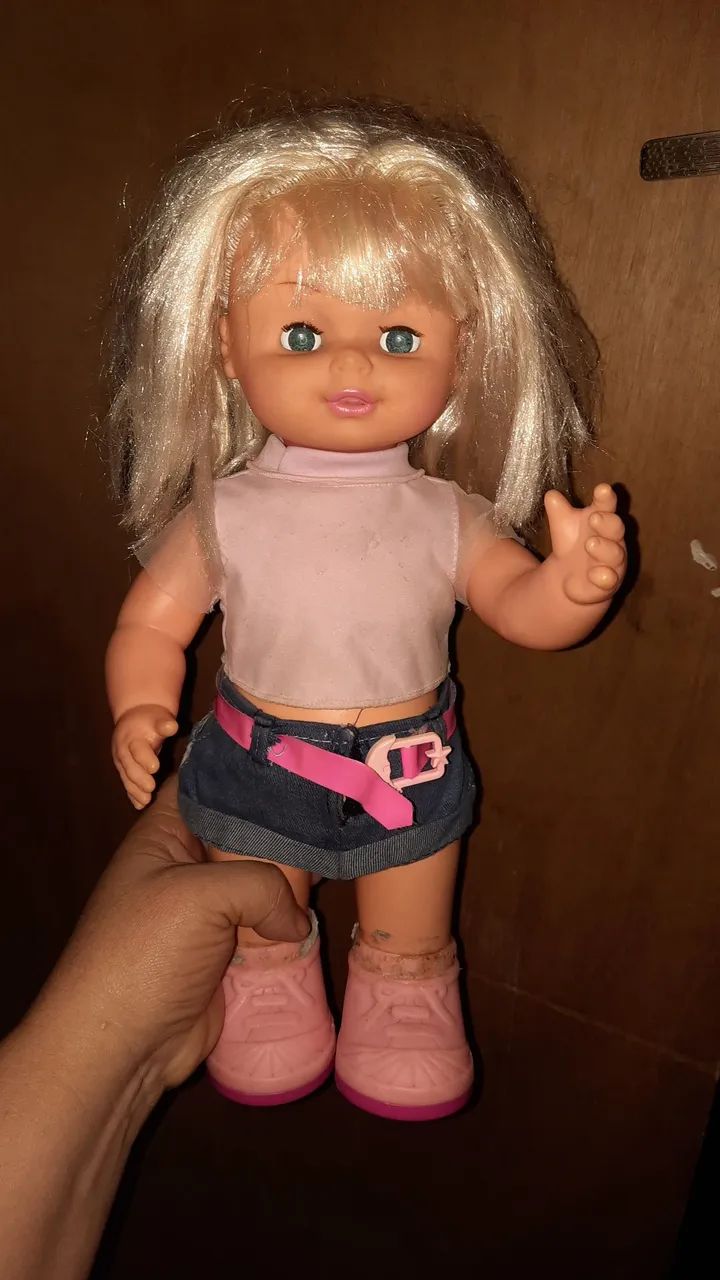 BONECA ROCKITA 