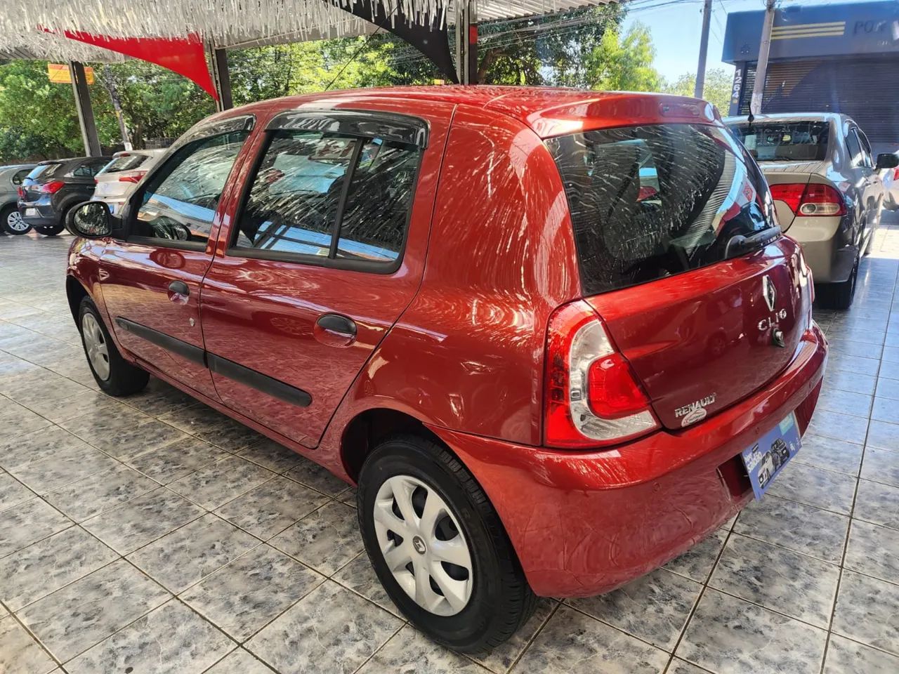 Renault Clio Expression Hi-flex 1.0 16V 5P 2014 - Foto 5