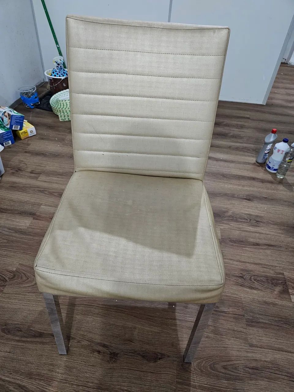 Cadeiras em alumínio com assento estofado - Foto 3