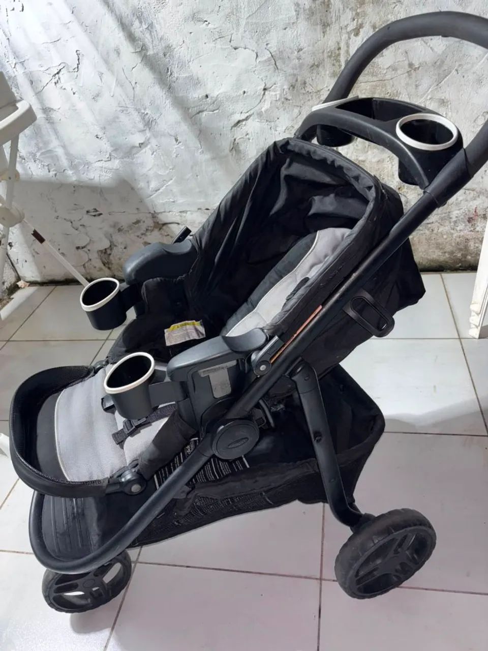 Vendo carrinho de bb 300 - Foto 5