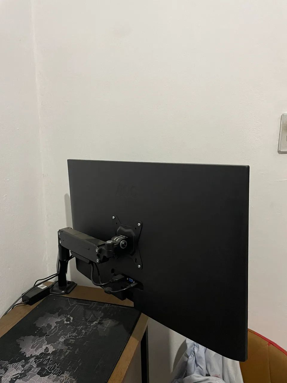 Monitor AOC 27 polegadas 120Hz com braço articulado  - Foto 2