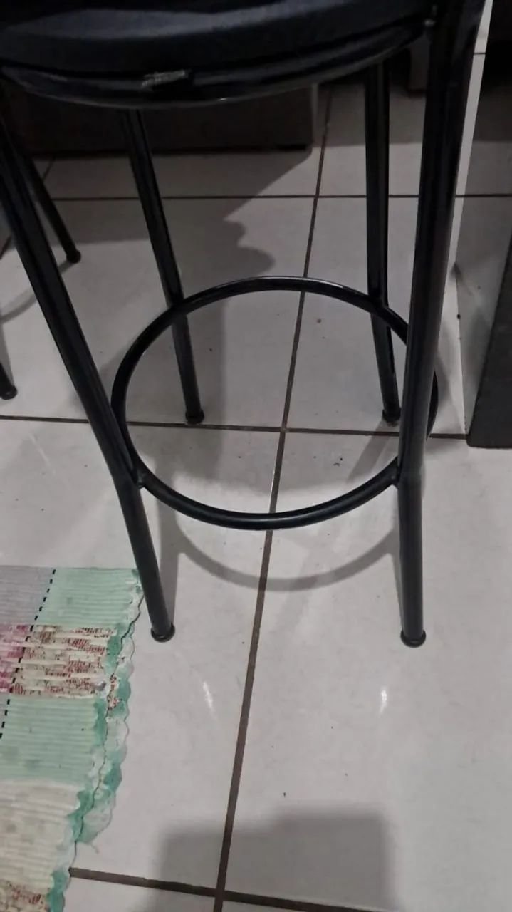 Banqueta alta reforçada comprada em loja física  - Foto 3