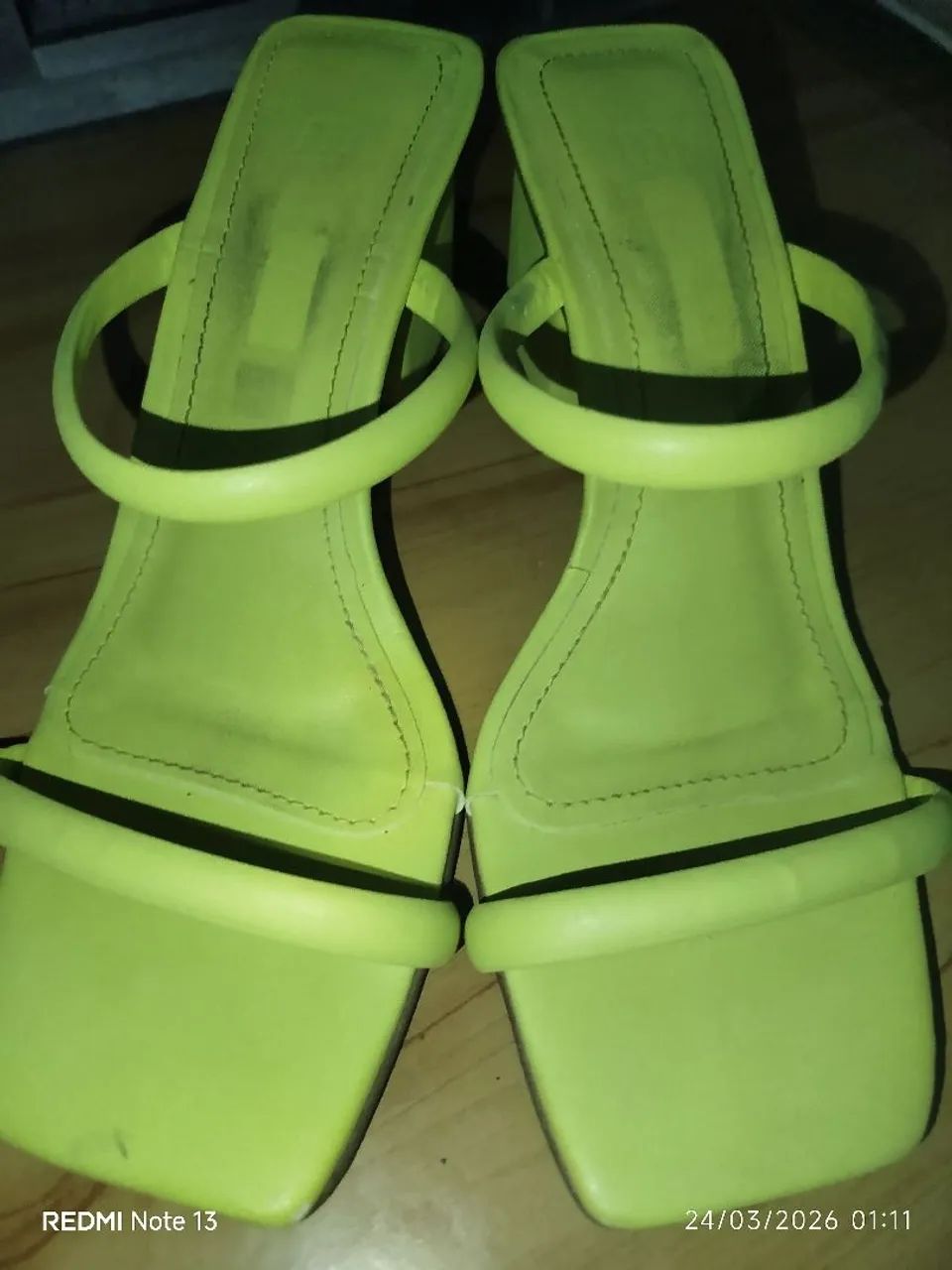 Tamanco verde limão 