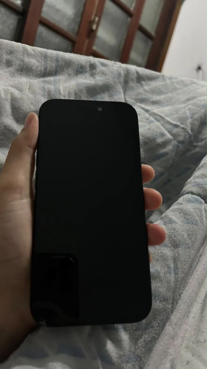 iPhone 15 pro - Foto 3