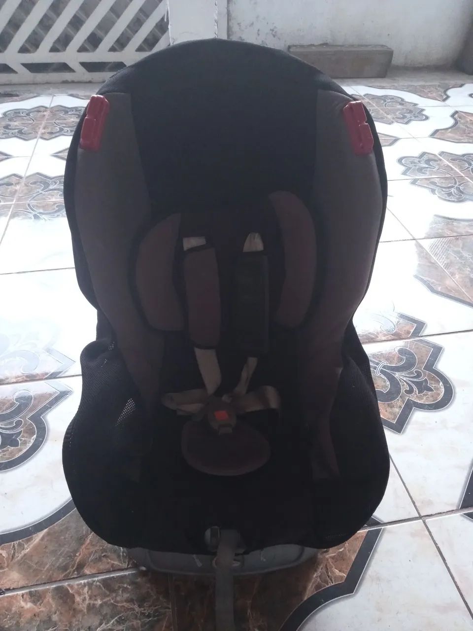 Cadeirinha de carro usado 