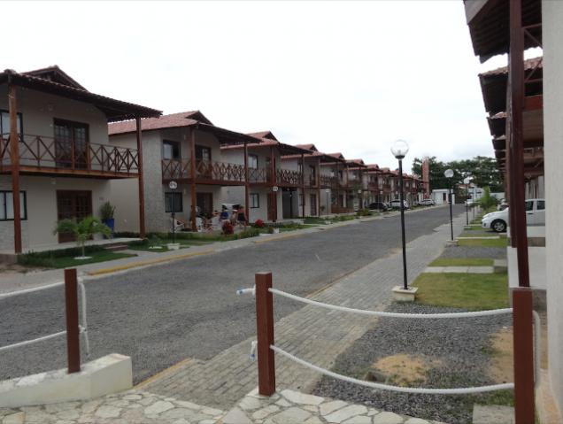 Excelente casa em condomínio na beira-mar de Maria Farinha