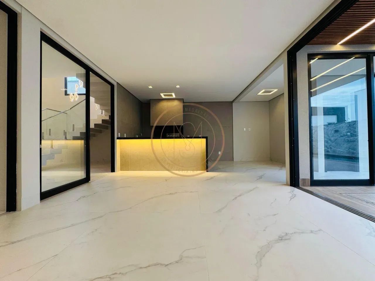 Sobrado ALTO padrão - 4 suítes | 408m² | Mirante do Lago - Foto 8